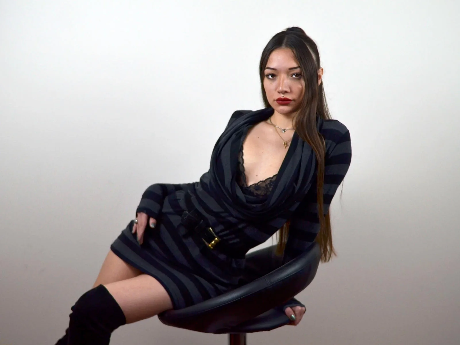 EsmeraldaLucero camgirl live amateur webcam
