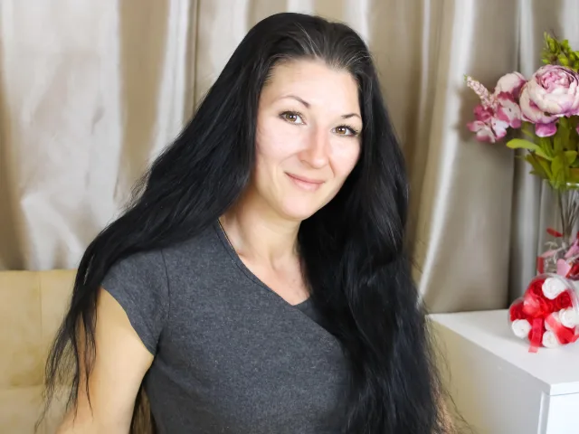 LiaraDonati camgirl live amateur webcam