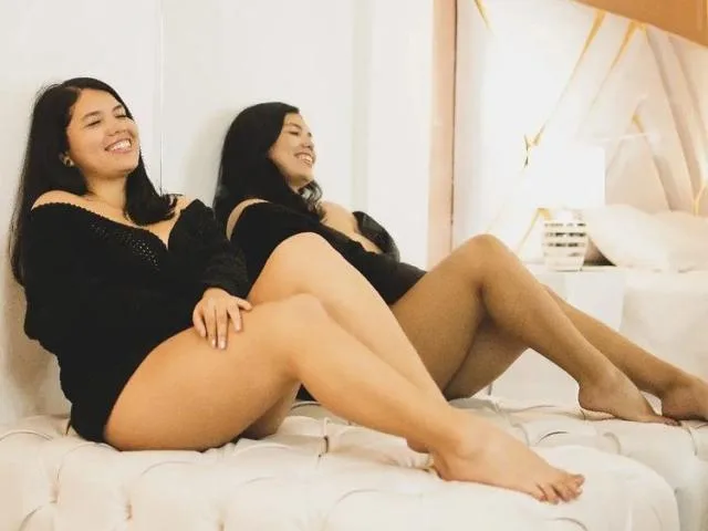 AmellieWhite camgirl live amateur webcam