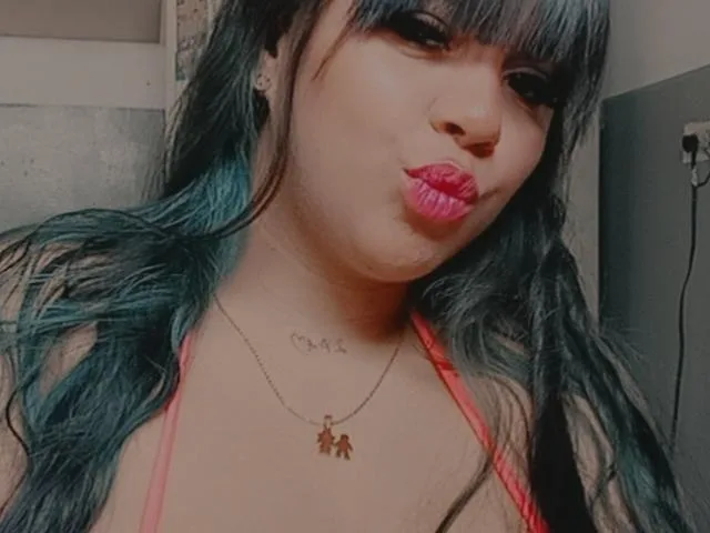CharlothBeso camgirl live amateur webcam