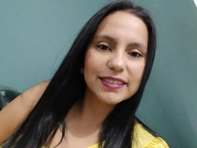 AmarantaCooper camgirl live amateur webcam