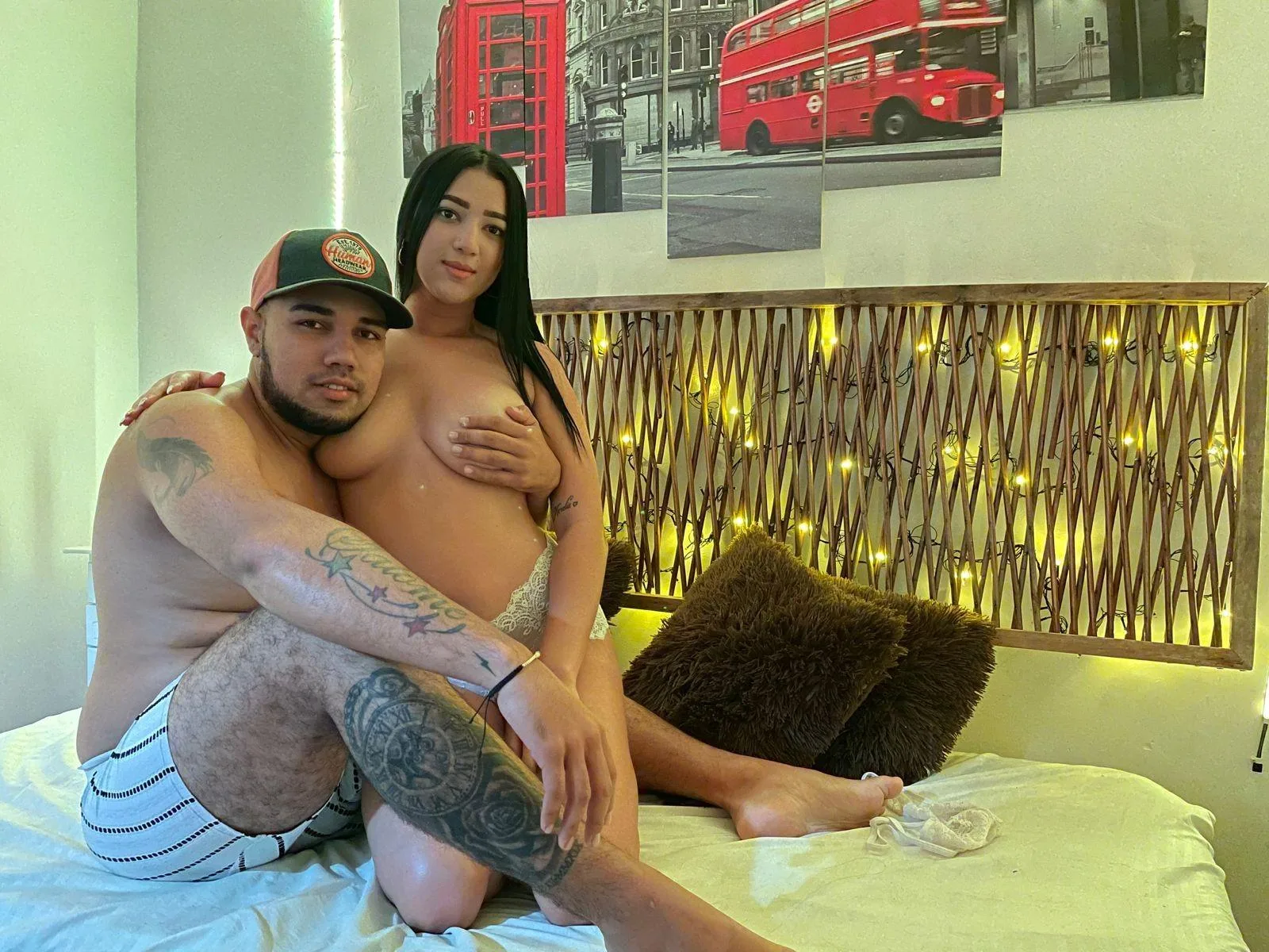 SharlotCouple camgirl live amateur webcam