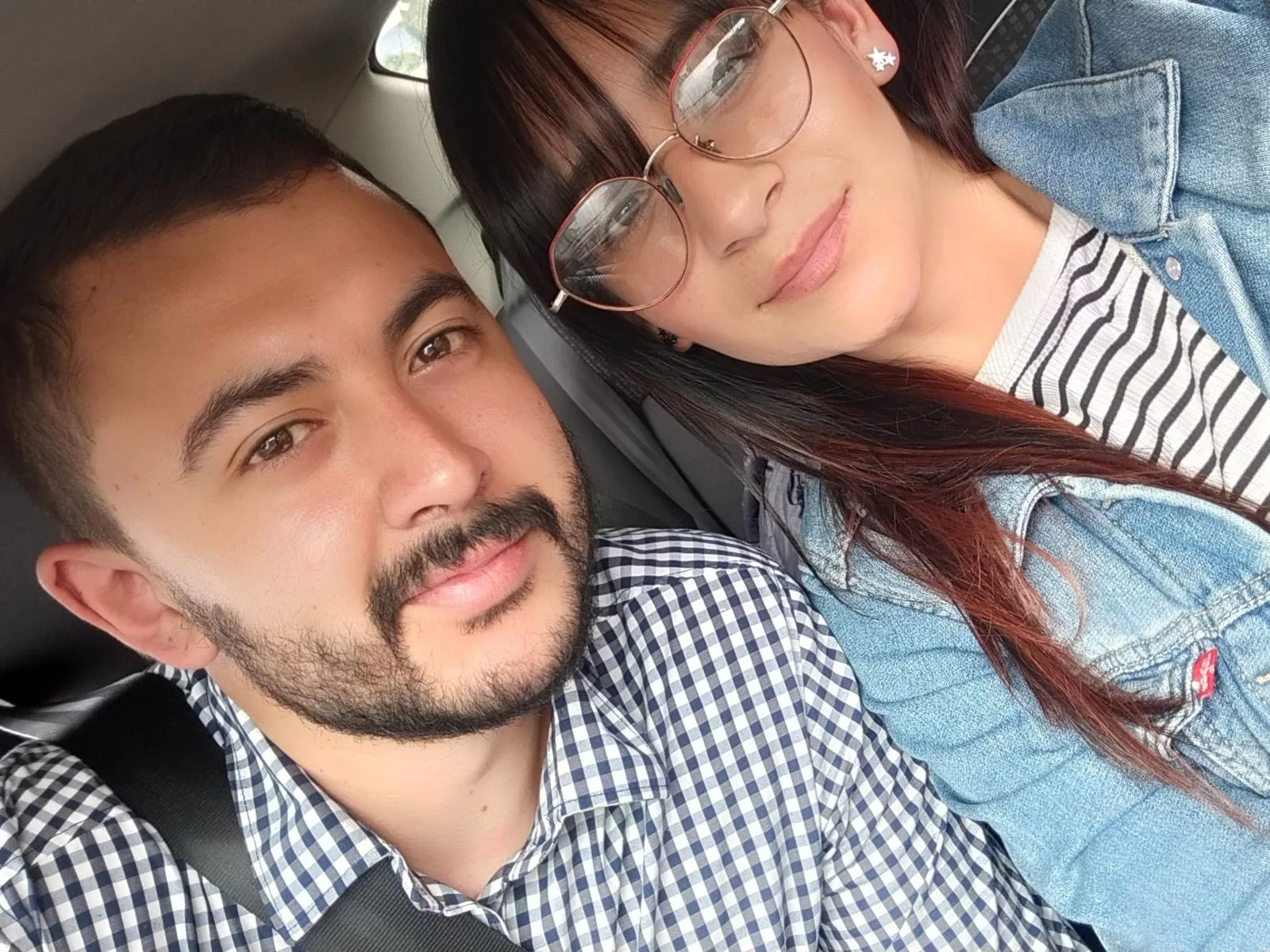 PartyForTwo camgirl live amateur webcam
