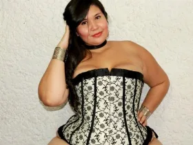 VickyCarrer camgirl live amateur webcam