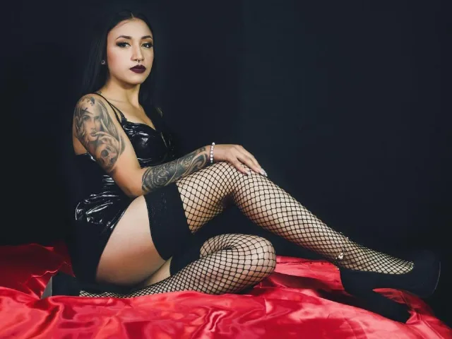 MiaRedSinfull camgirl live amateur webcam