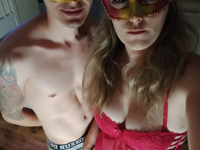 AlinaTeo camgirl live amateur webcam