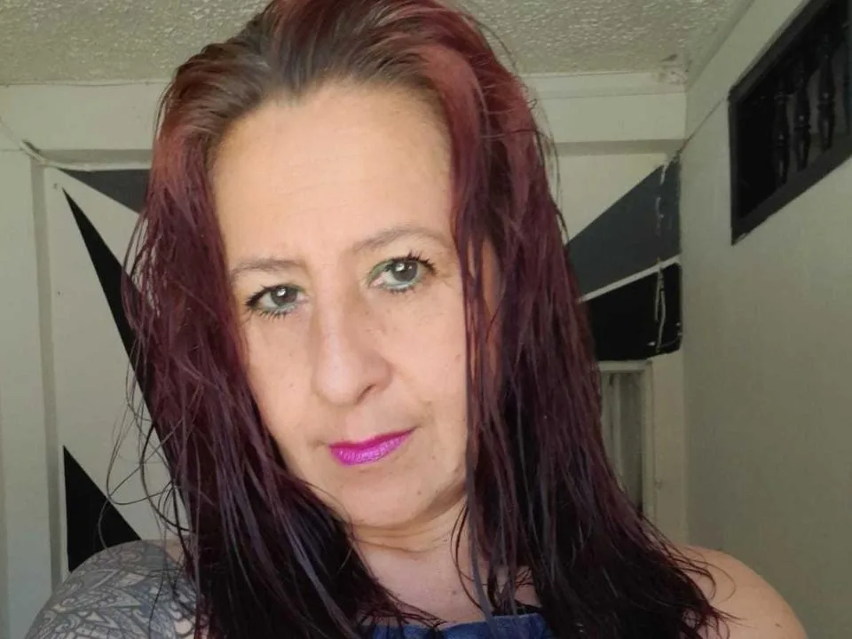 HollyMorgana camgirl live amateur webcam
