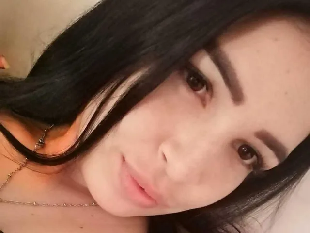 NicoleAndSharon camgirl live amateur webcam