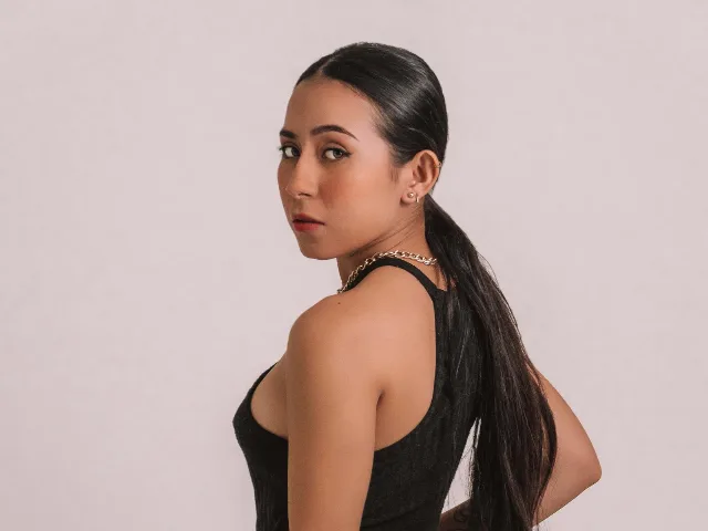 AmeliaAndRebeca camgirl live amateur webcam
