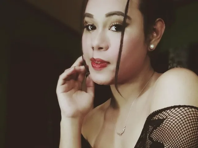 PrettyDiannara camgirl live amateur webcam