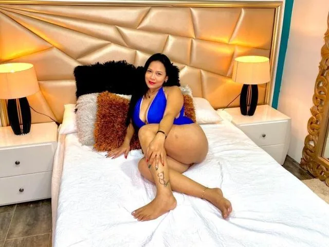 Nazhira camgirl live amateur webcam