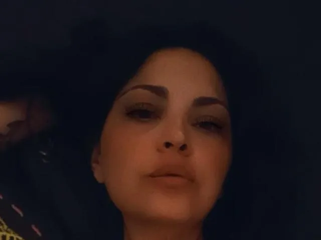 SoeMorocha camgirl live amateur webcam