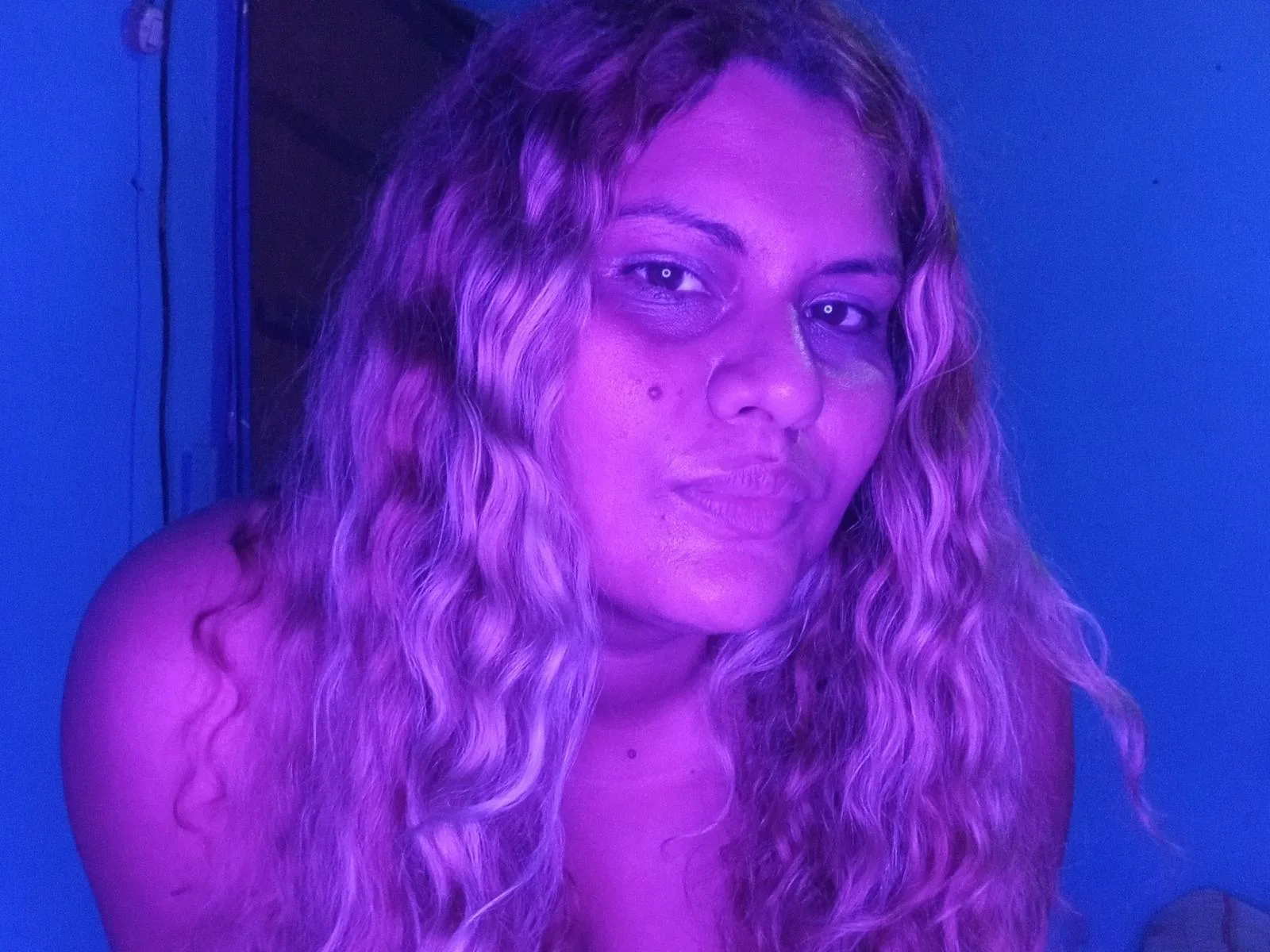 Yorez camgirl live amateur webcam