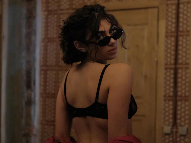 Rohannas camgirl live amateur webcam