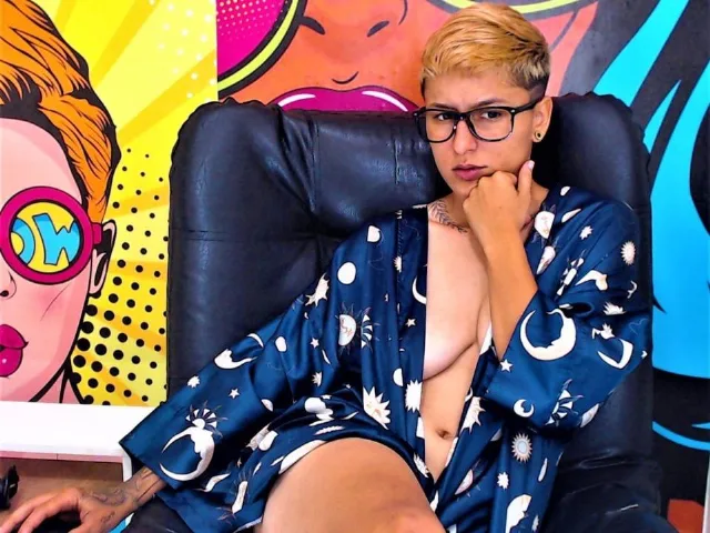TamaraRyahn camgirl live amateur webcam