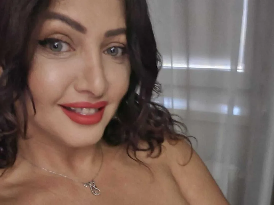 Miky69I camgirl live amateur webcam