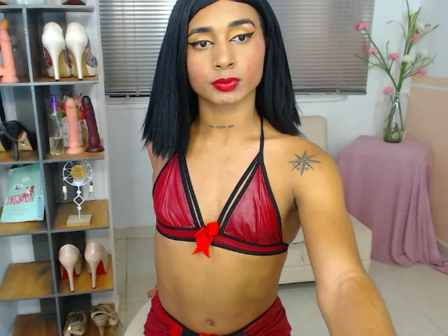 CherryLovele camgirl live amateur webcam