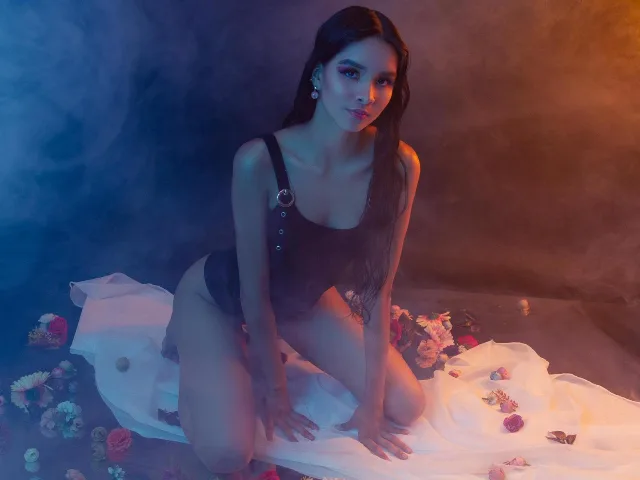 NicoletLee camgirl live amateur webcam