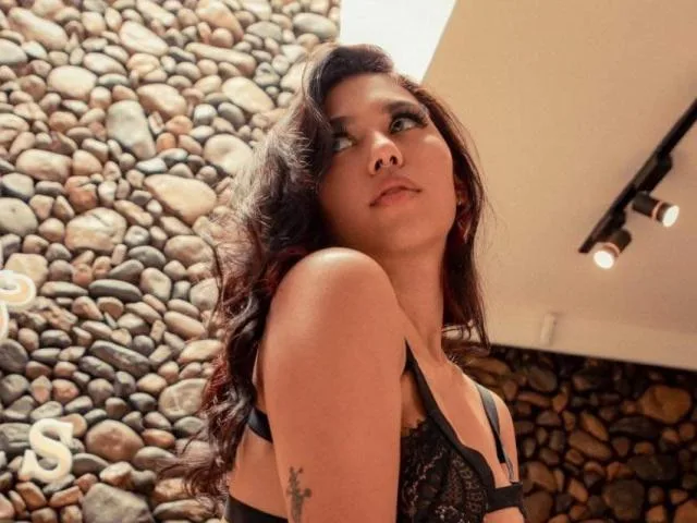 RachelLewin camgirl live amateur webcam