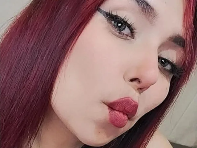HelenHamilton camgirl live amateur webcam