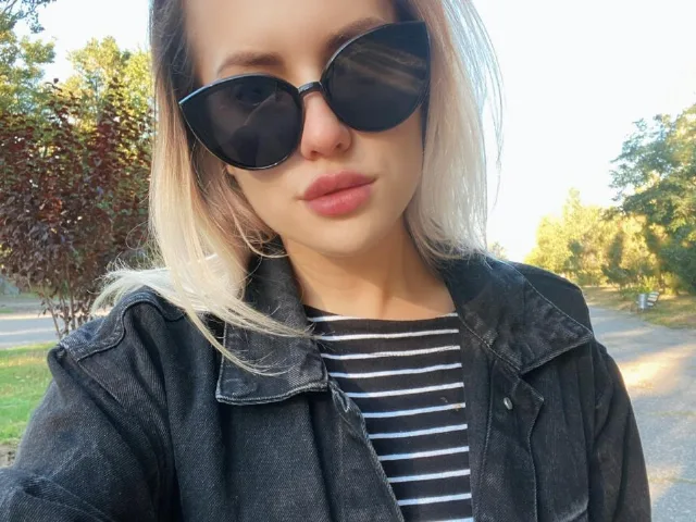 KisYapisya camgirl live amateur webcam