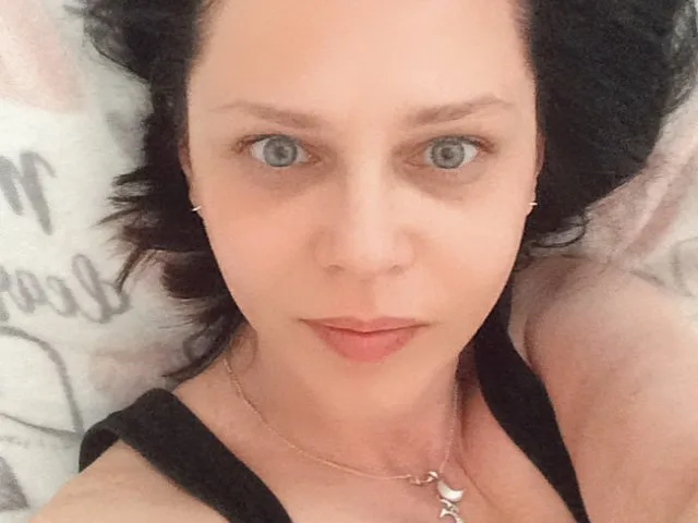 FlirtEda camgirl live amateur webcam