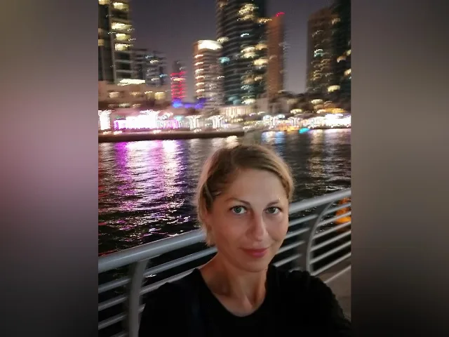 HotBlondV camgirl live amateur webcam
