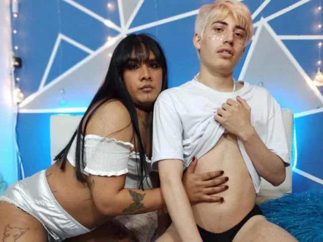 BrunaAndJesse camgirl live amateur webcam