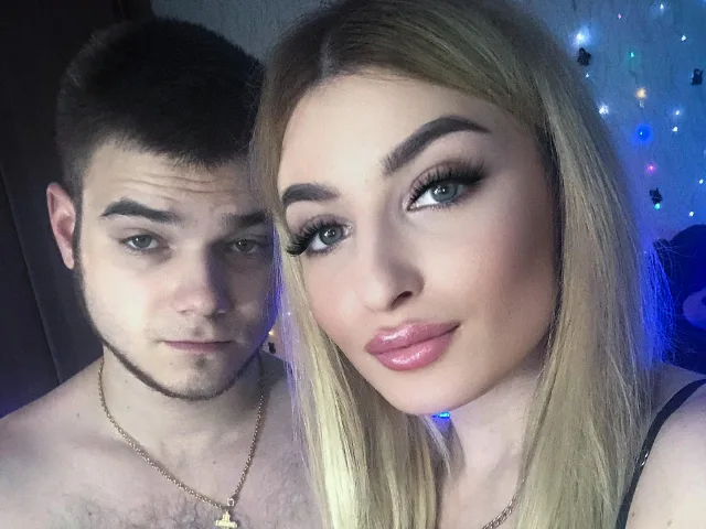 EvaNTolik camgirl live amateur webcam