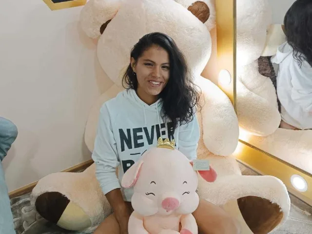 JessDarkBlue camgirl live amateur webcam