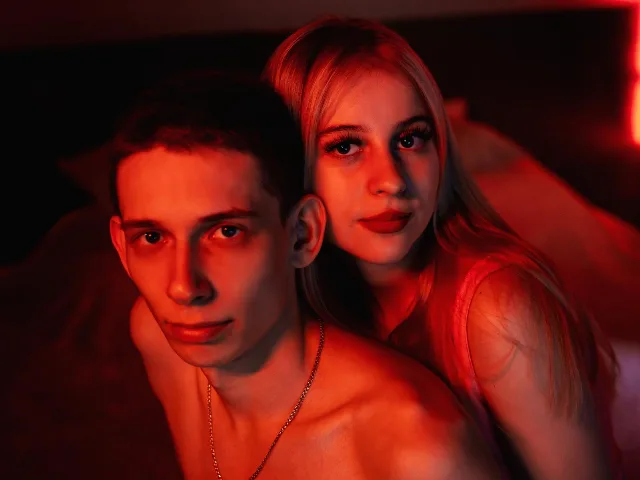 AnnAndrewCouple camgirl live amateur webcam
