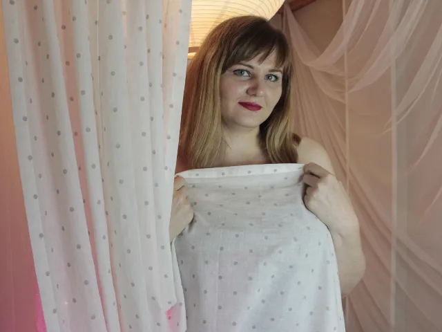 MargaretLens camgirl live amateur webcam
