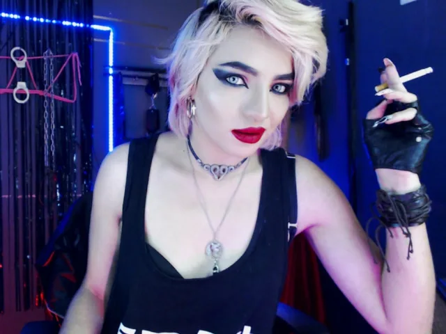 MisssDarkLady camgirl live amateur webcam