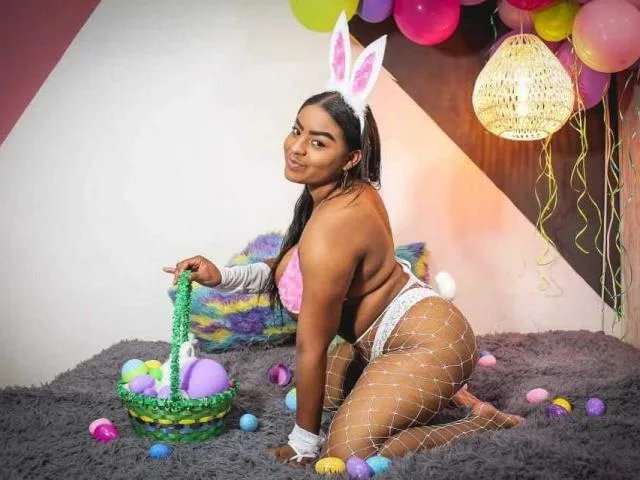 NoemiRose camgirl live amateur webcam