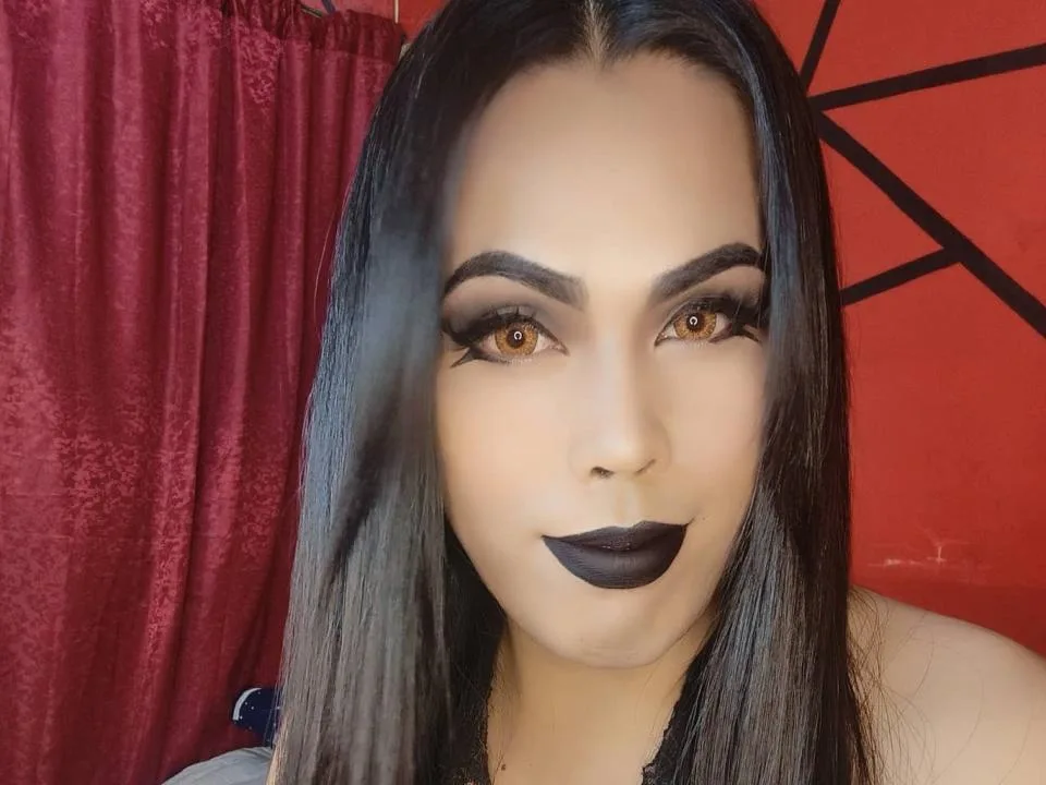 SwallowMyOwnCum camgirl live amateur webcam