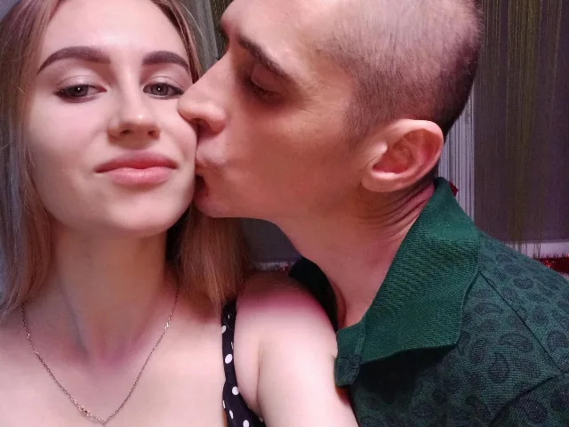 ClaireAndPhil camgirl live amateur webcam