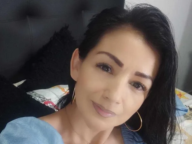 YourDulceHott69 camgirl live amateur webcam
