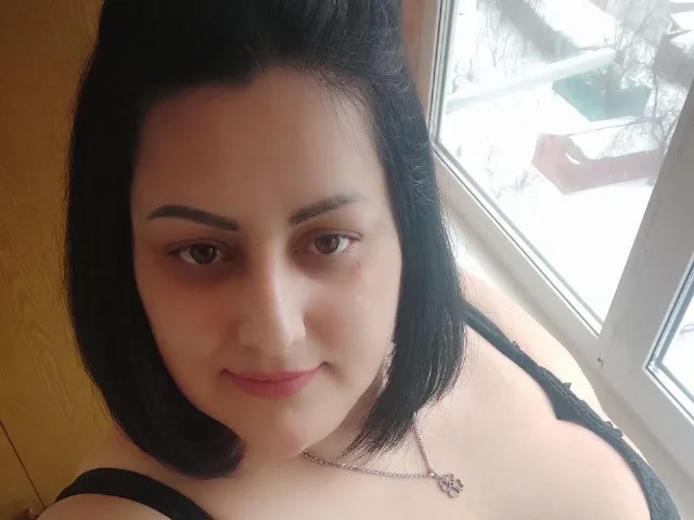 AdeleTillie camgirl live amateur webcam