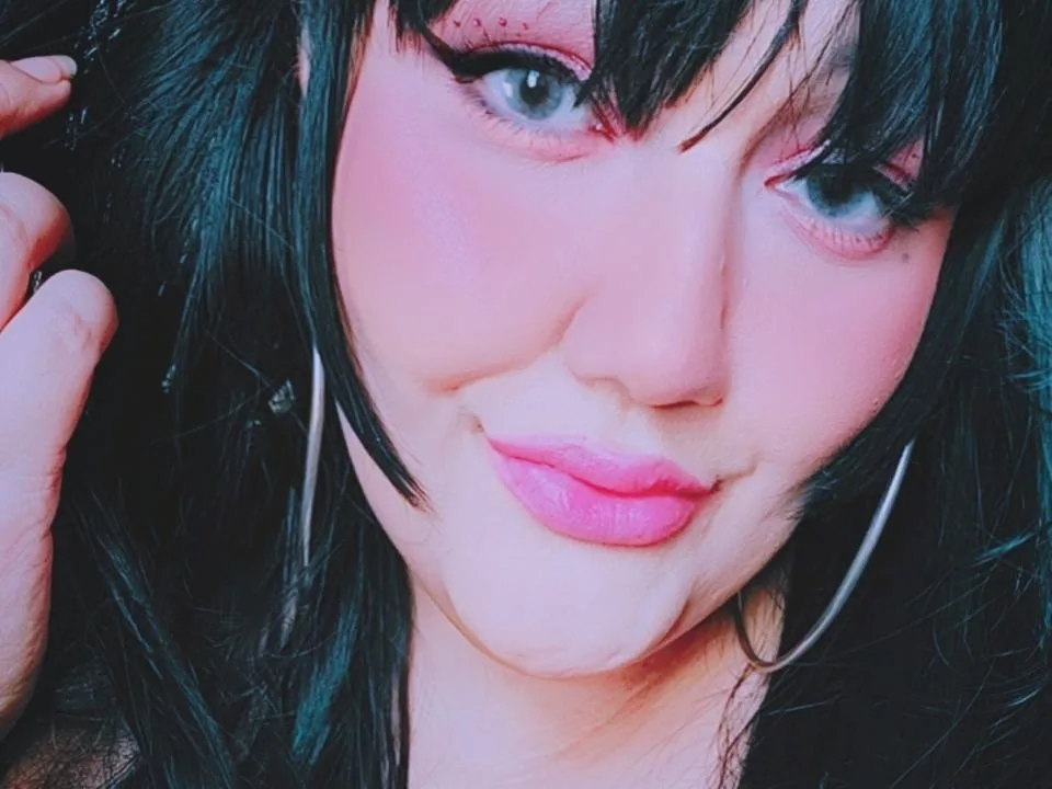 TitsShow camgirl live amateur webcam