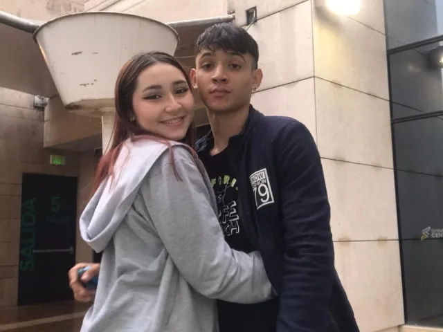 VeronicaAndAngel camgirl live amateur webcam