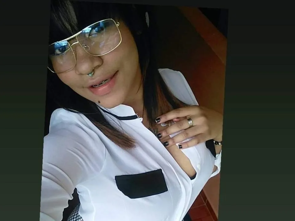 YaniBoobs camgirl live amateur webcam