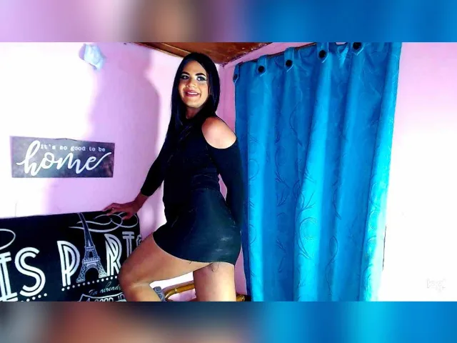 JoaRouss camgirl live amateur webcam