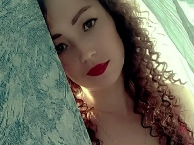 SummerTina camgirl live amateur webcam