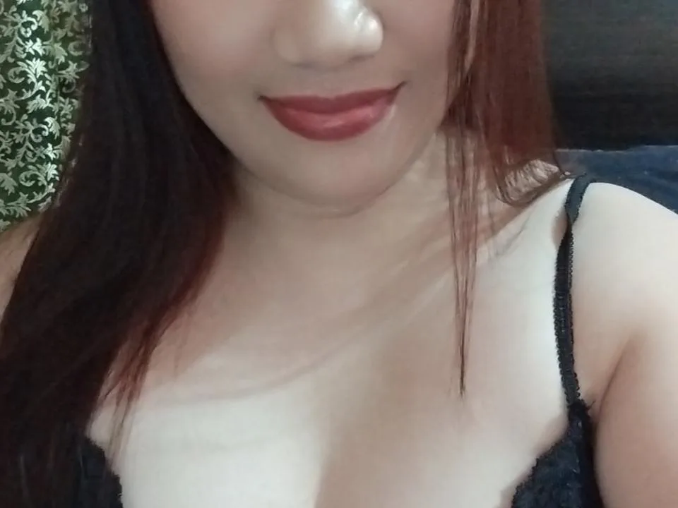 MissEllaine camgirl live amateur webcam