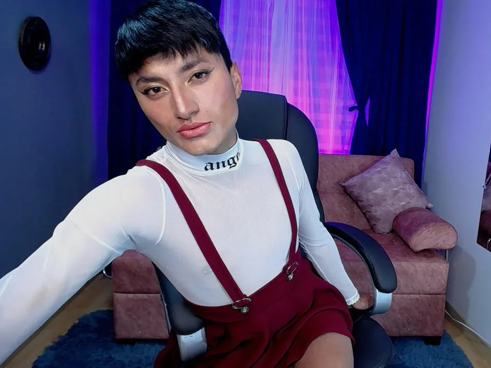 ChristineMjs camgirl live amateur webcam