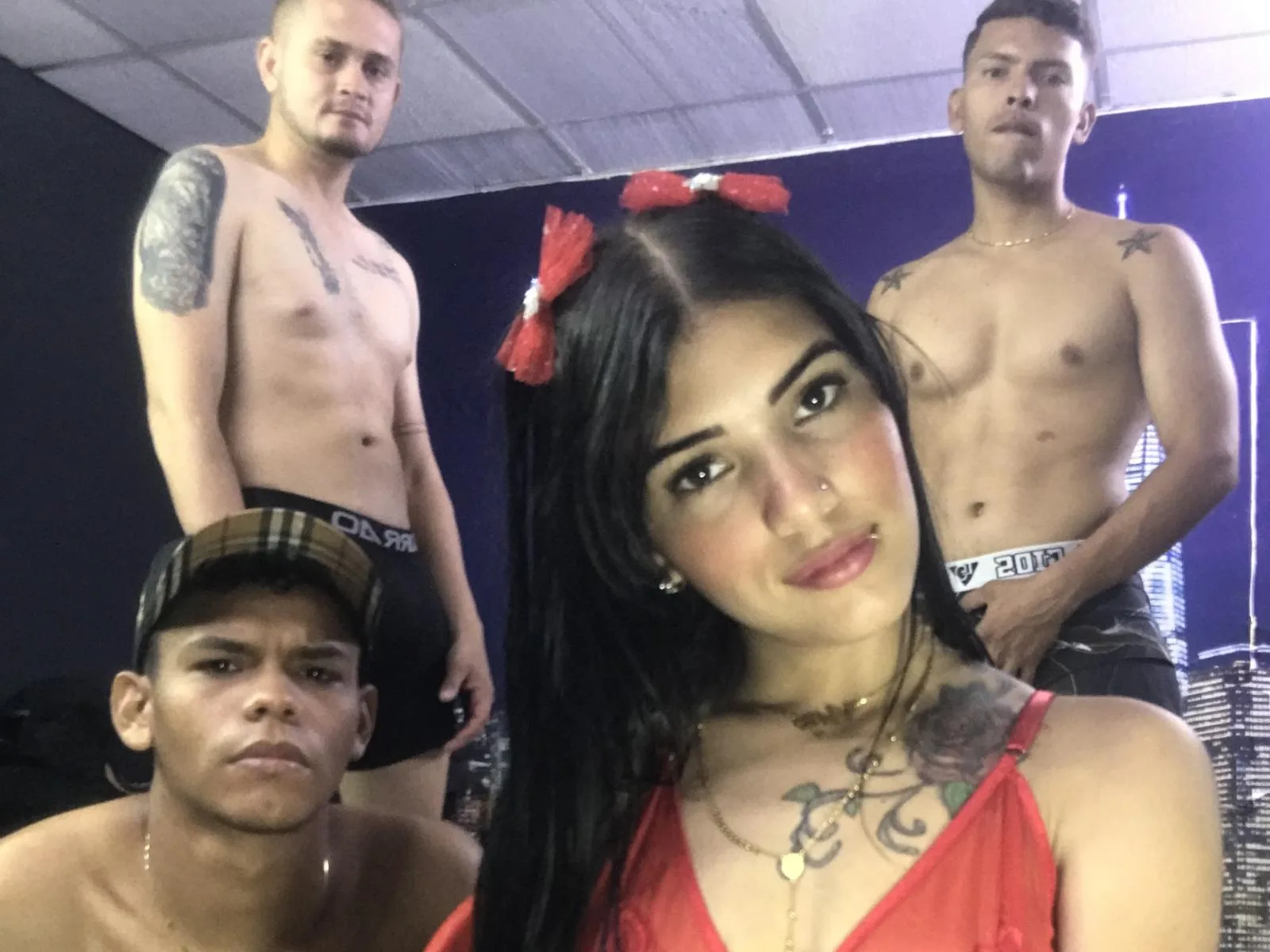 NinaAmazing camgirl live amateur webcam