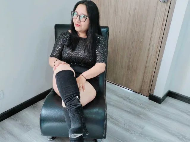 AnnabellaKinky camgirl live amateur webcam