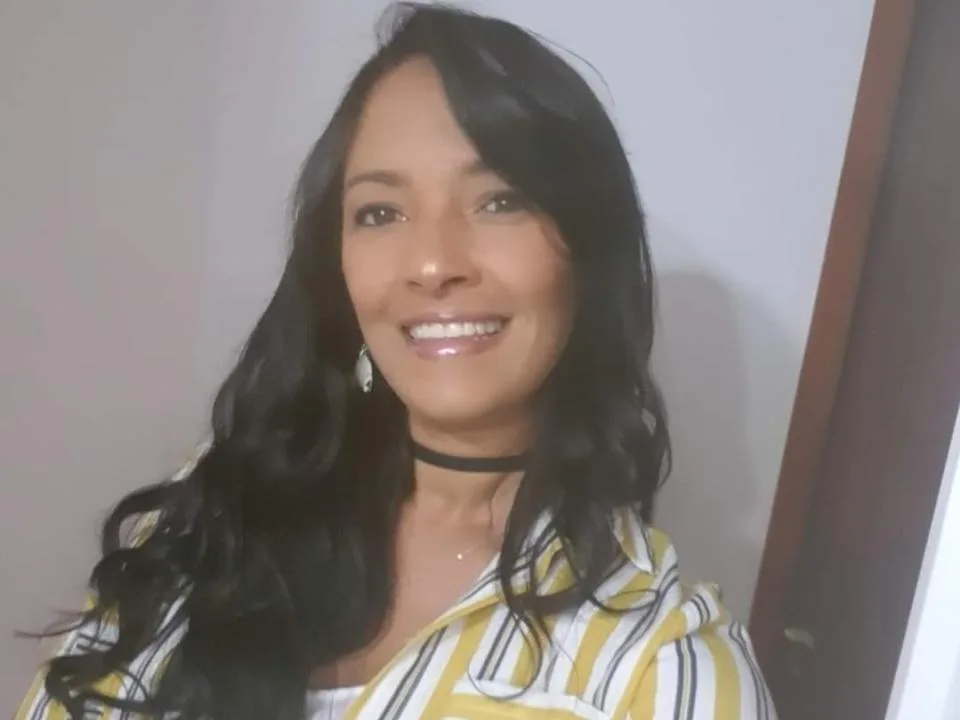 BrendaRabbit camgirl live amateur webcam