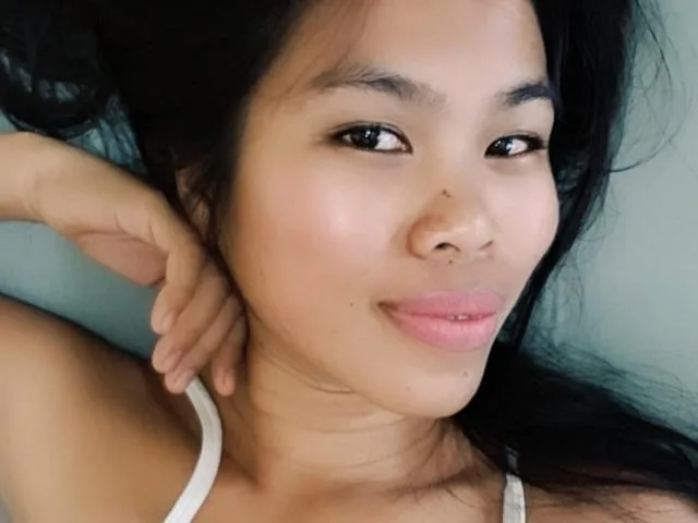 SugarCakes camgirl live amateur webcam
