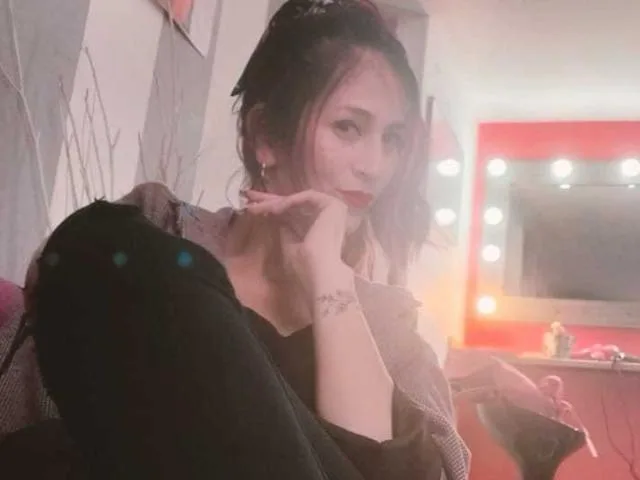 CateVanss camgirl live amateur webcam